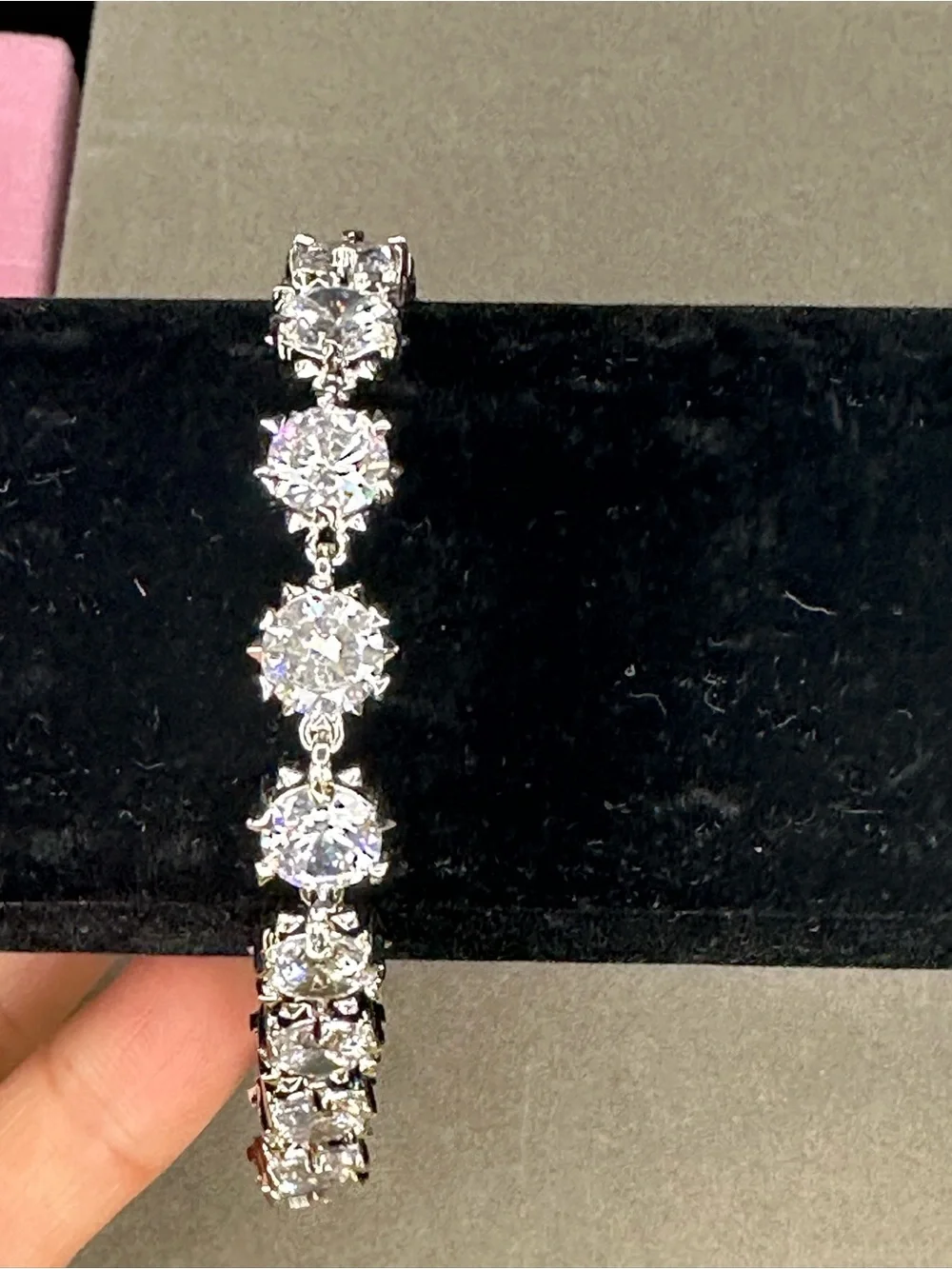 Elegant Round-Cut Crystal Tennis Bracelet in Silver